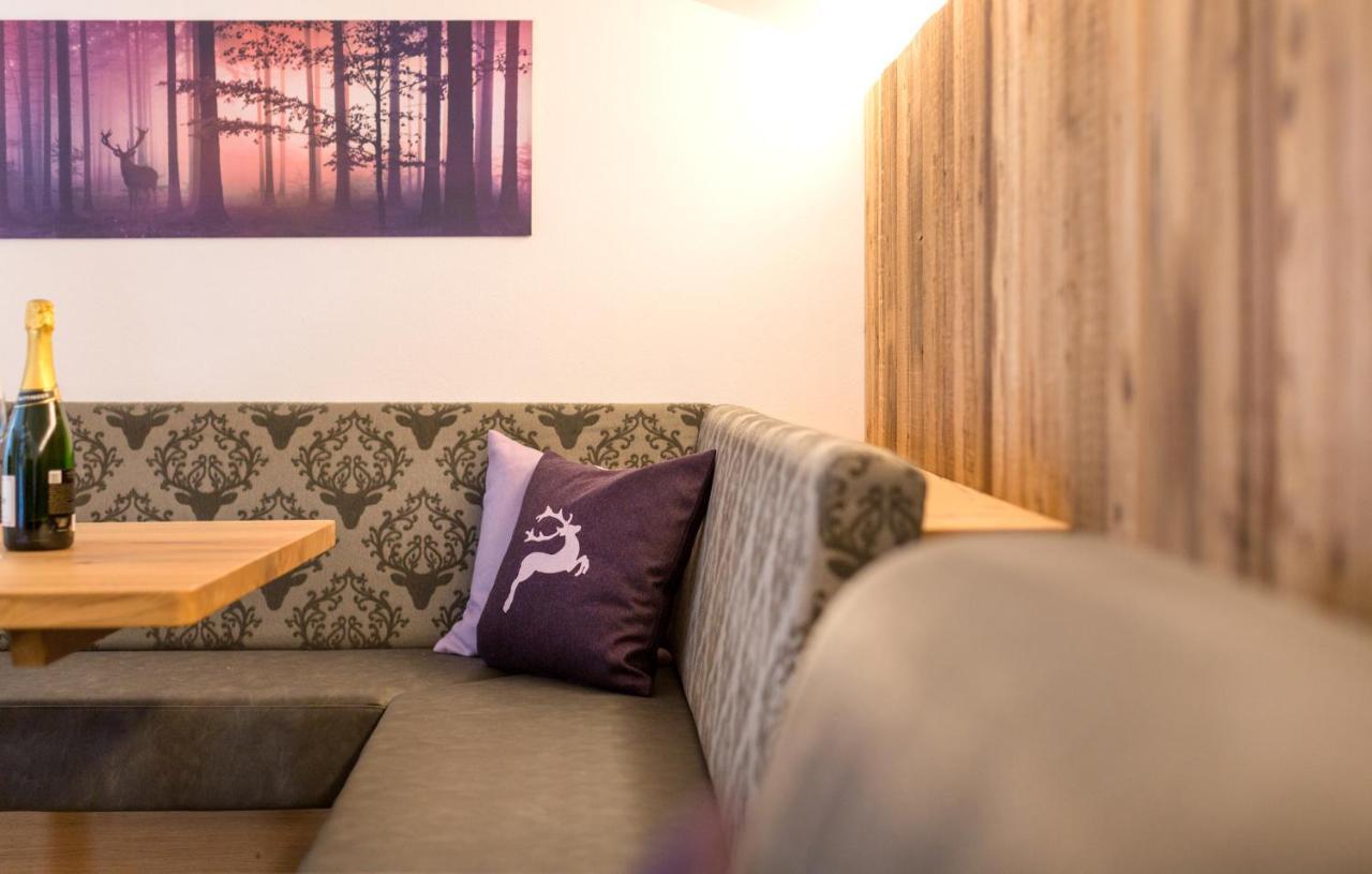 Das Gruenholz Aparthotel Mühlbach am Hochkönig Buitenkant foto