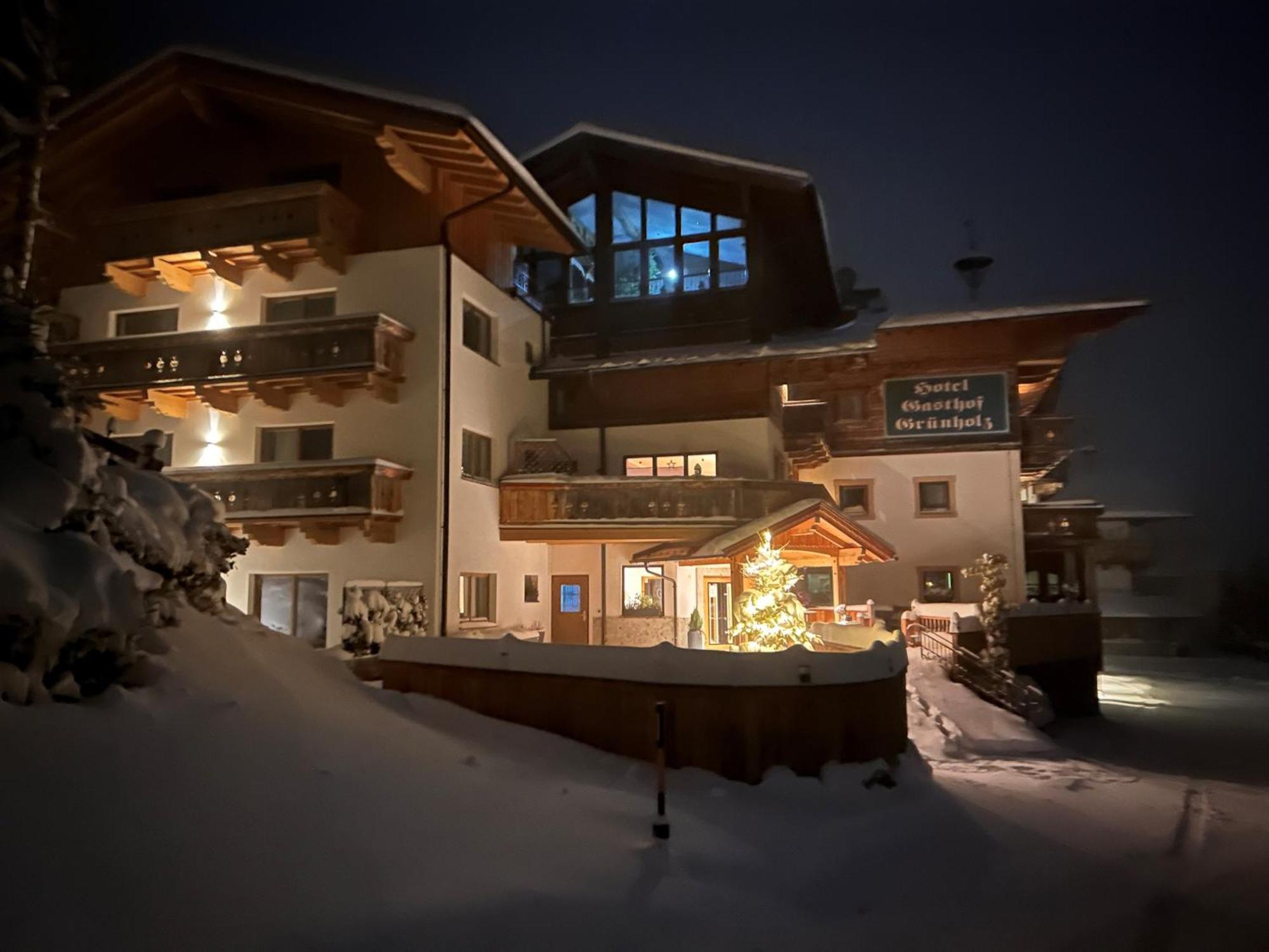 Das Gruenholz Aparthotel Mühlbach am Hochkönig Buitenkant foto