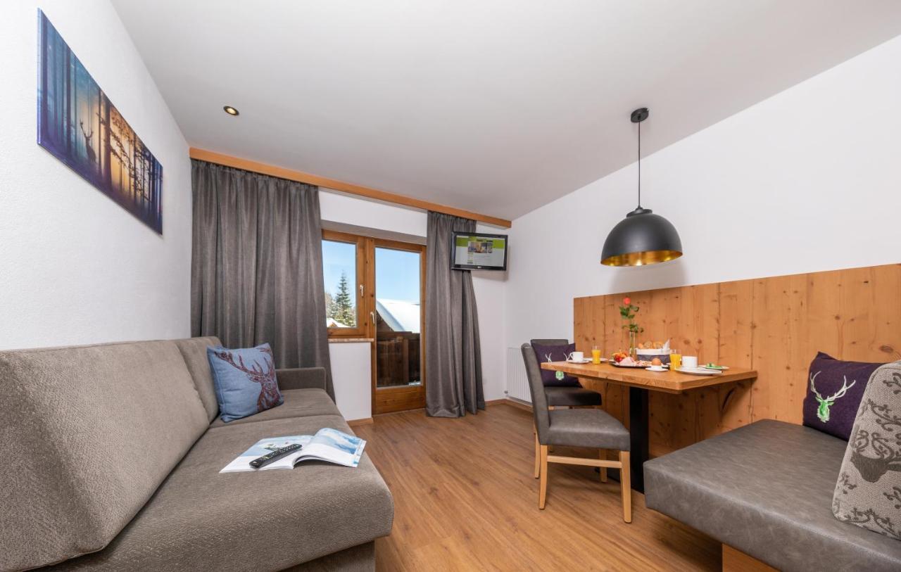 Das Gruenholz Aparthotel Mühlbach am Hochkönig Buitenkant foto